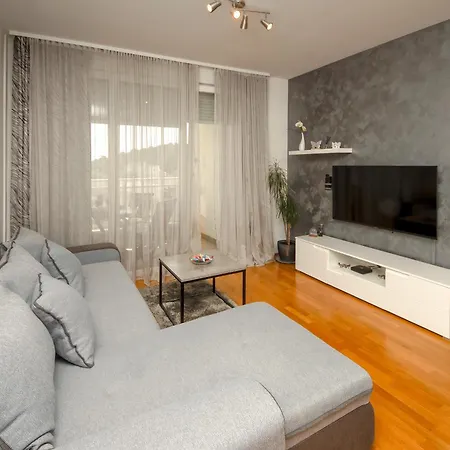 Vanilla Apartament Szybenik